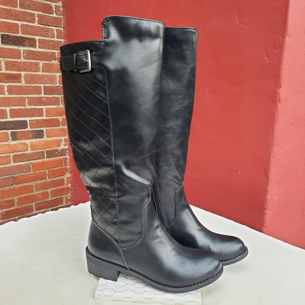 St. John's Bay Duluth Tall Riding Boots Quilted Shield Comfort Knee High Black